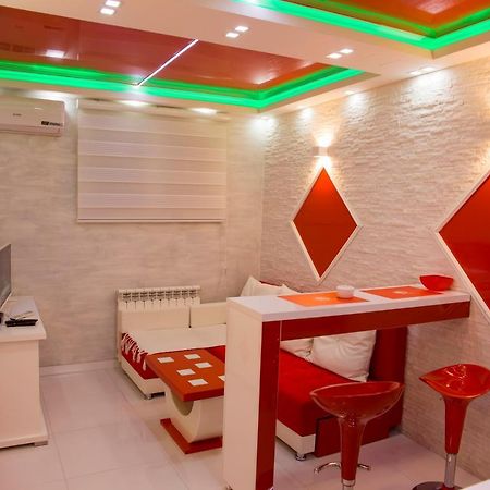 Ferienwohnung Spa Apartman Red Passion Belgrad Exterior foto