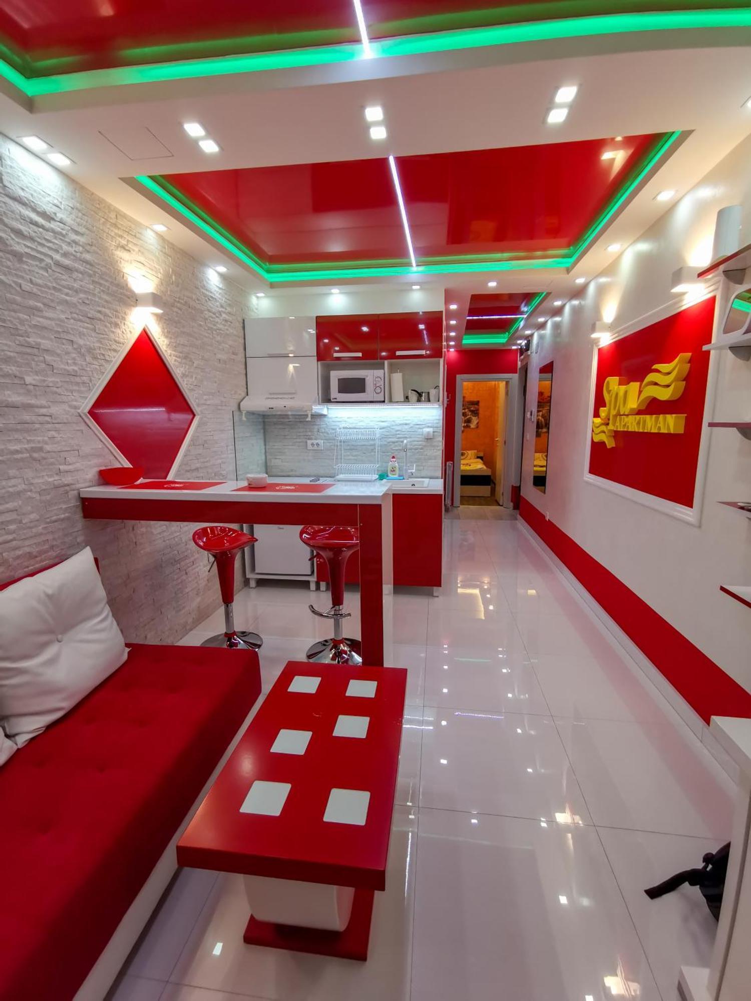 Ferienwohnung Spa Apartman Red Passion Belgrad Exterior foto
