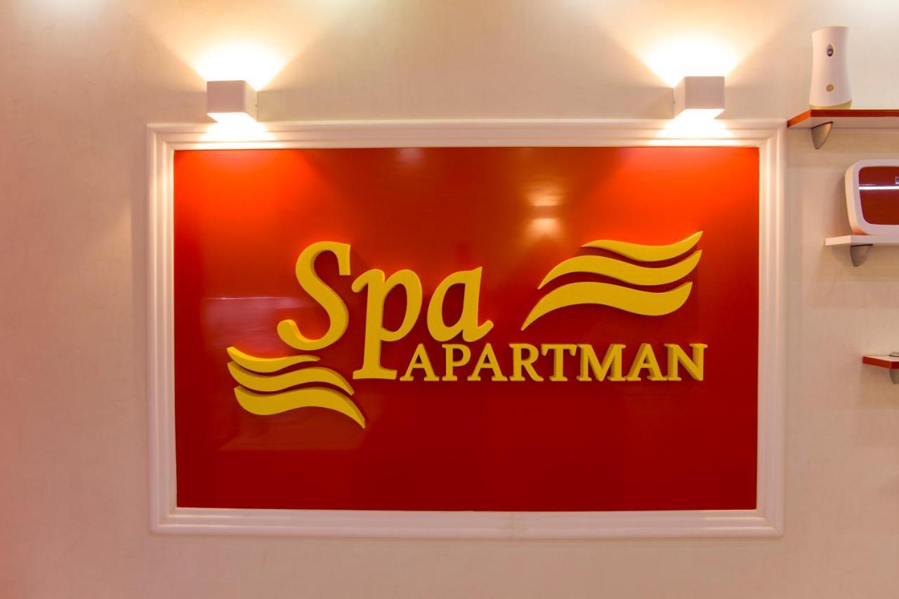 Ferienwohnung Spa Apartman Red Passion Belgrad Exterior foto