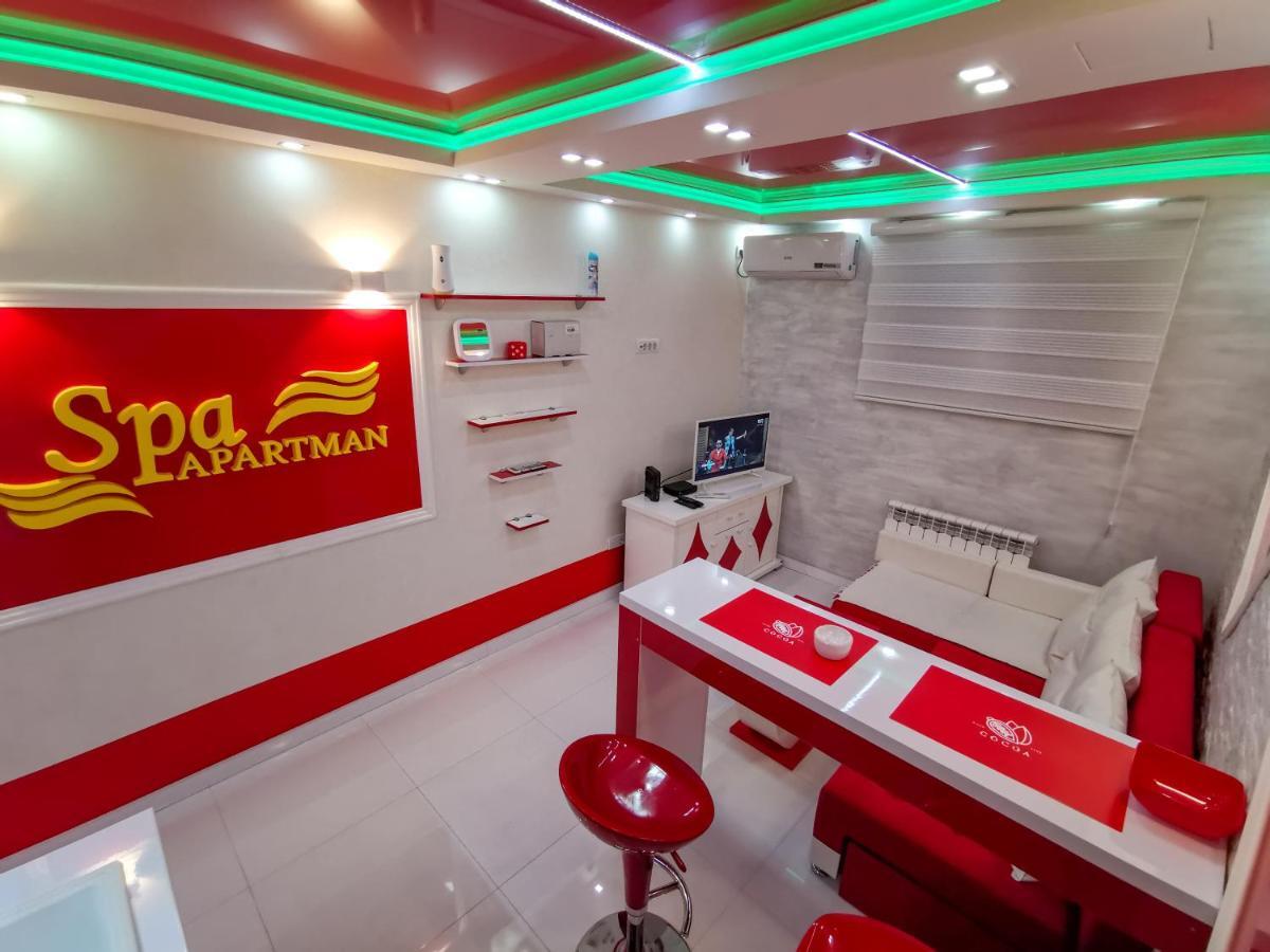 Ferienwohnung Spa Apartman Red Passion Belgrad Exterior foto